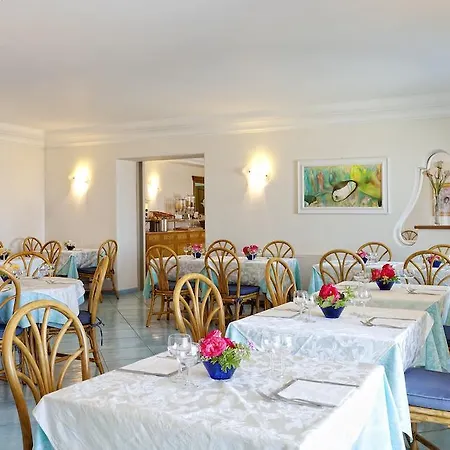 Hotel Parco La Rosa 3*